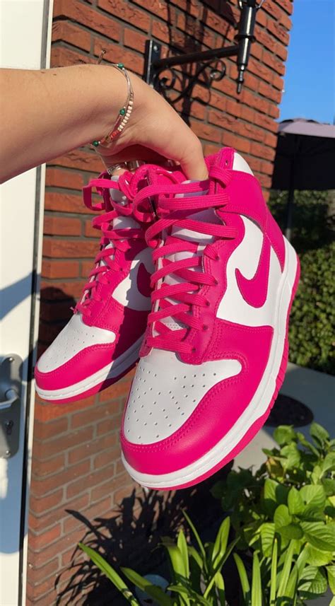 nike hohe schuhe pink|pink nike shoes.